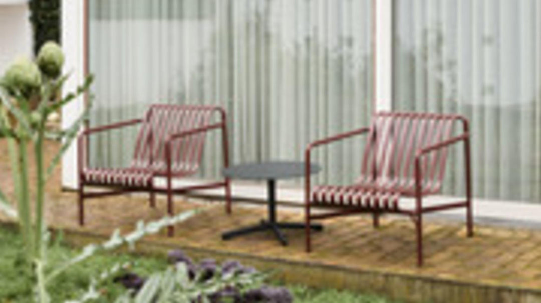 Palissade Lounge Chair Low - Chaise basse à accoudoirs Iron red
