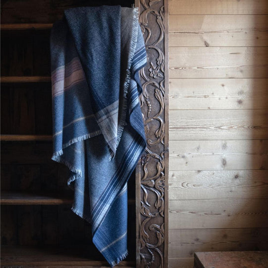 Plaid Arya - OVIO Home