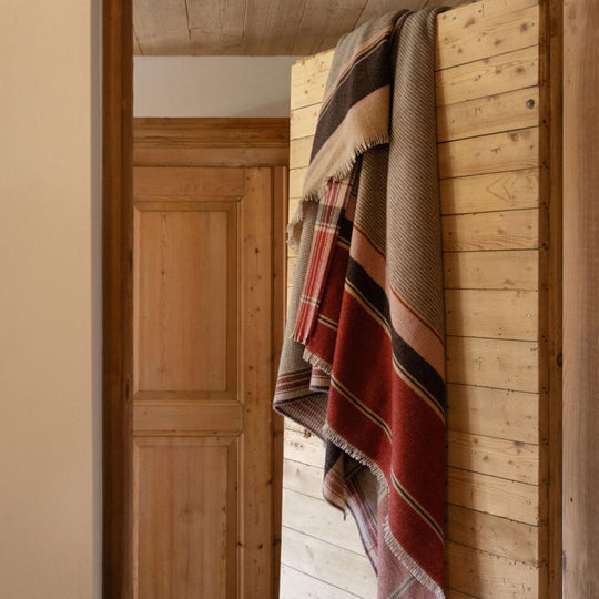 Plaid Arya - OVIO Home