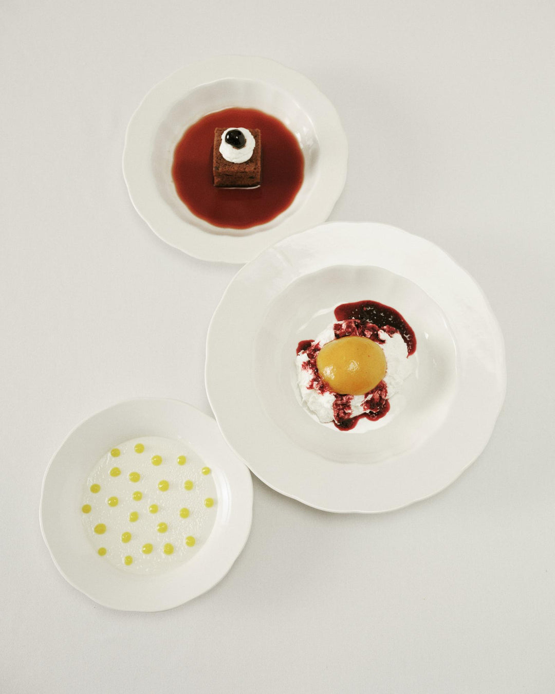 SERAX Plat rond SILHOUETTE BLANC